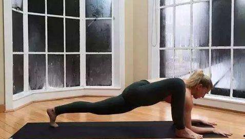 成人砖块瑜伽图片大全视频,跟随视频教程轻松入门  第3张